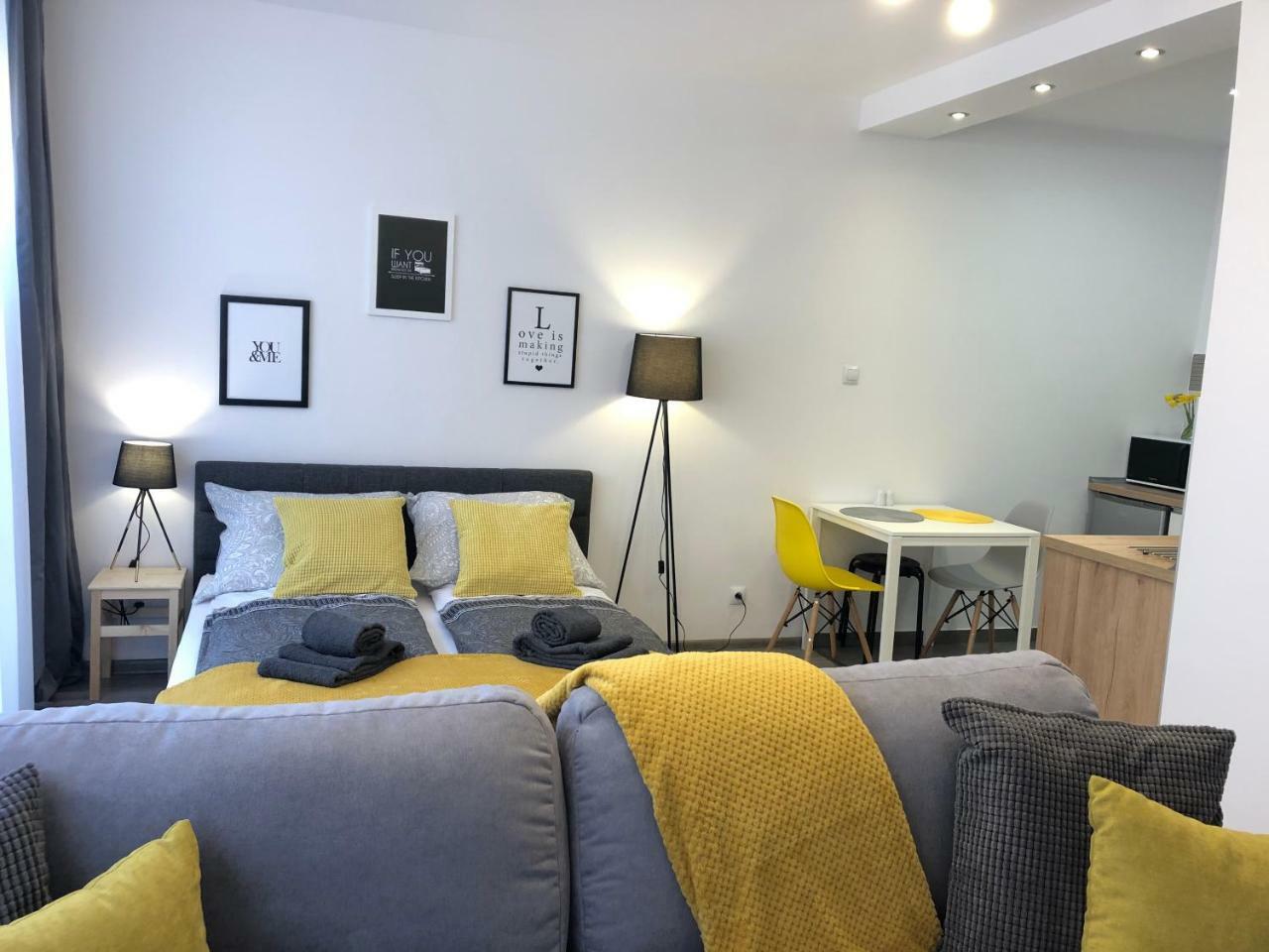 Apartament Szczesliwa 13 - Plac Ratuszowy Jelenia Góra Kültér fotó